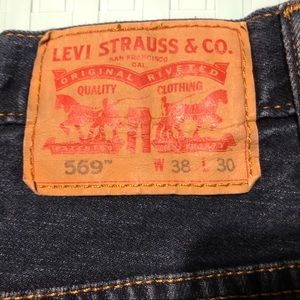 Men’s 38 x 30 Levi’s 569 Loose Straight Fit Jeans